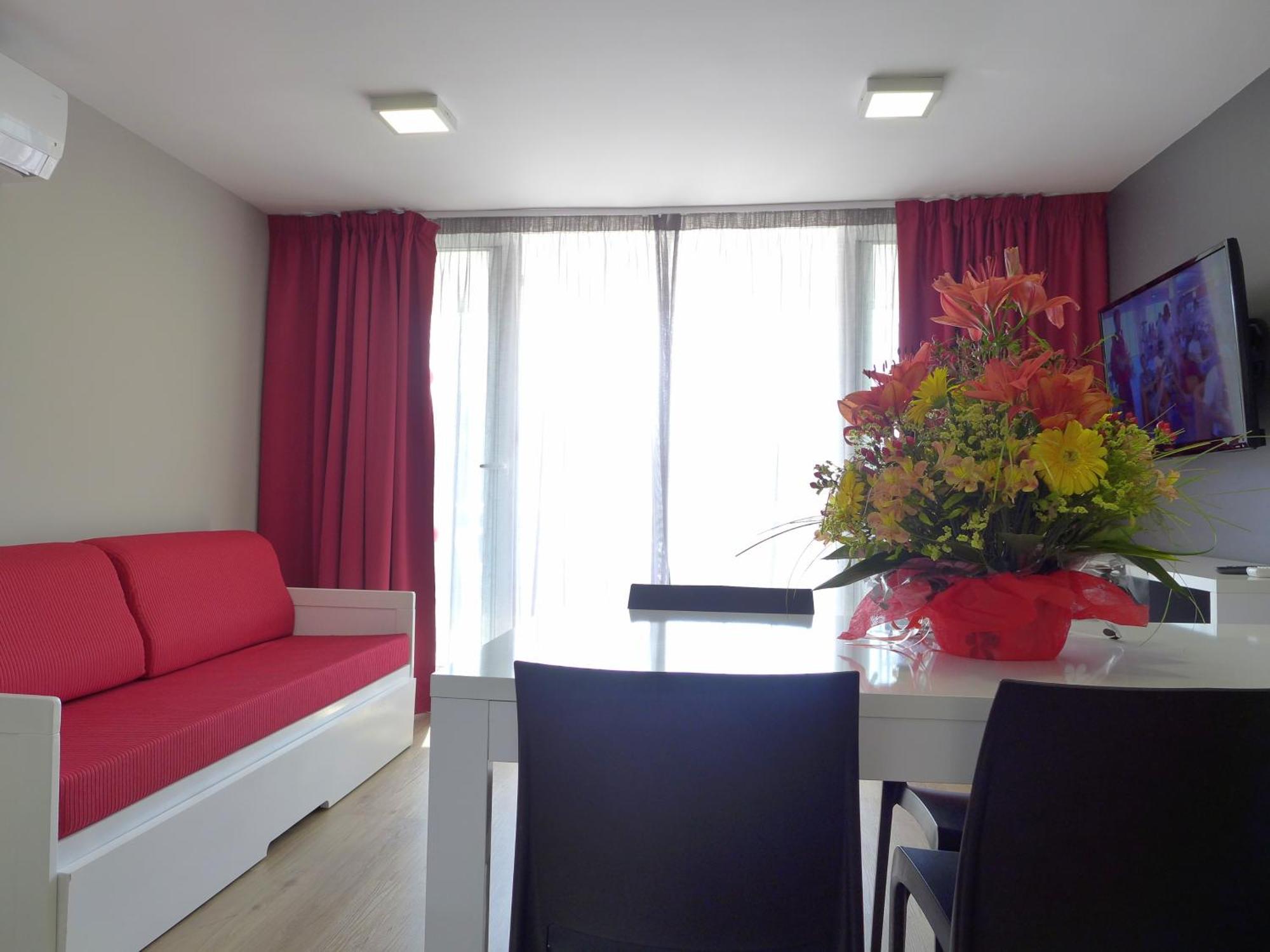 Rentalmar Navarra Family Suites 萨洛 客房 照片